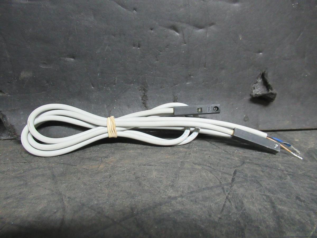Used LOT OF 2 USED SMC D-Y59A PROXIMITY SWITCH SENSOR **WARRANTY INCLUDED**