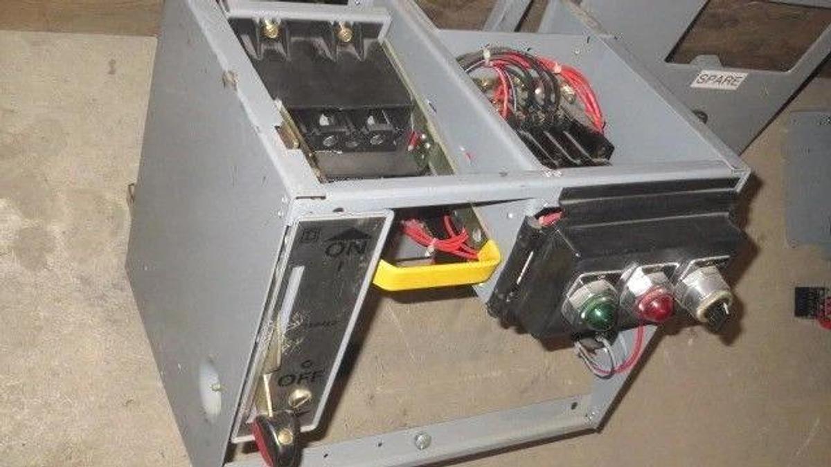 Used SQUARE D 12" MCC BUCKET 480 VAC W/ 3 AMP FHP BREAKER & NEMA SIZE 1 STARTER