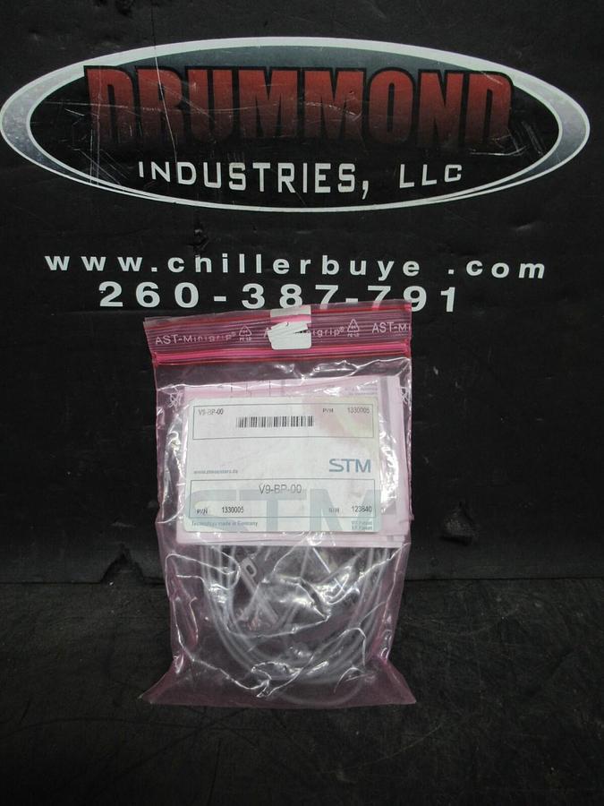 NEW IN BAG STM V9-BP-00 1330005 PHOTOELECTRIC SENSOR **WARRANTY**