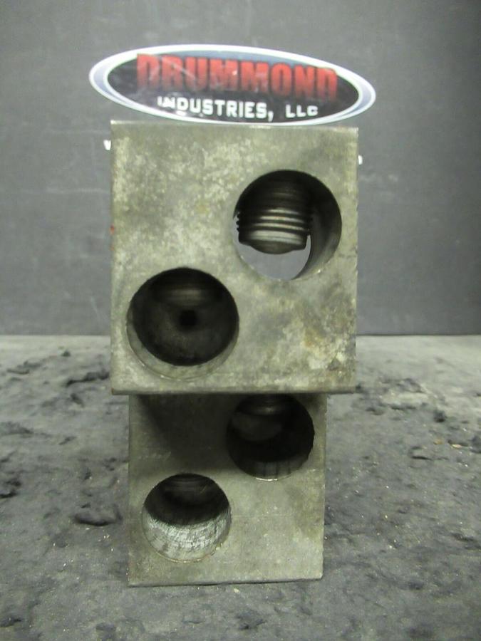 Used ILSCO D2789 4 BARREL MECHANICAL CONNECTOR TERMINAL LUG 400MCM - 3/0 CU WIRE