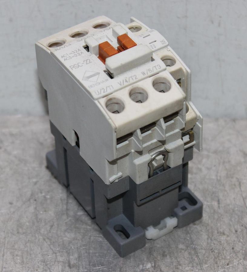 Used BENSHAW NEMA CONTACTOR RSC-32 NEMA SIZE 0 600 VAC 40 AMP 20 HP