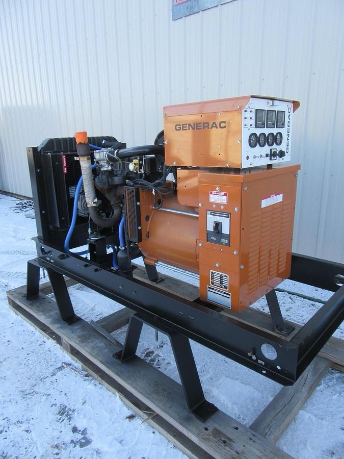 Used 25 KW GENERATOR GENERAC NATURAL GAS LP PROPANE 120/240V 1 PH SG025 270 HRS VIDEO