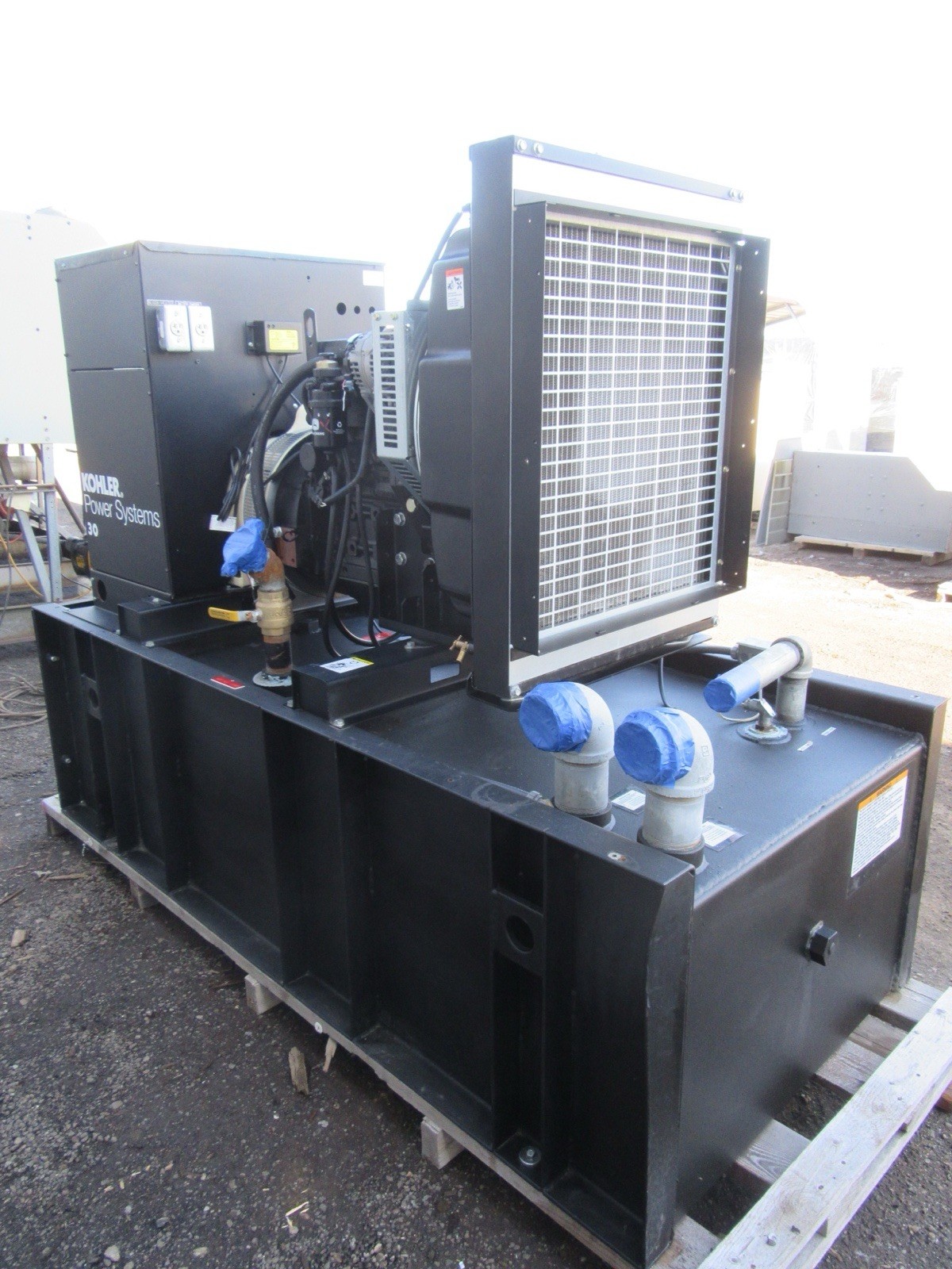 Used 30KW DIESEL GENERATOR KOHLER 120/240 VOLT 4024 JOHN DEERE 259 HRS SINGLE PHASE