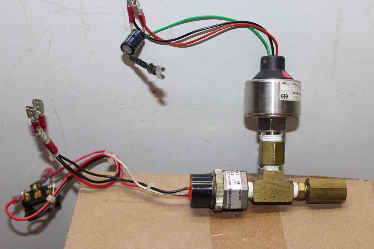 Used WHITMAN JOHNSON CONTROLS PRESSURE TRANSDUCER P119G-3H-F52L-X P459-5035-15G