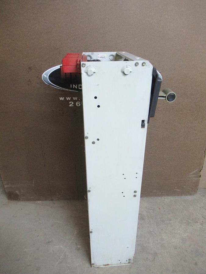 Used CUTLER HAMMER MOTOR STARTER CONTROL 35" W/ W200M5CFC NEMA SIZE 5 250 AMP 600 VAC