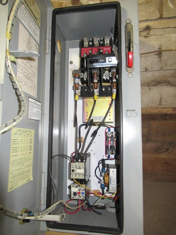 Used SIEMENS COMBINATION STARTER SCN2B4210A85200N4 600A NEMA SIZE 0 **WARRANTY**