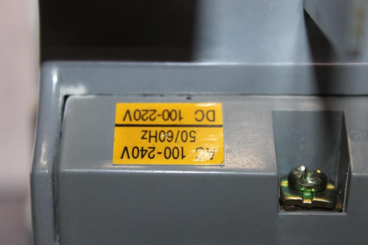 Used CUTLER HAMMER NEMA CONTACTOR C10CN3 SIZE 1 27 AMP 3-PHASE