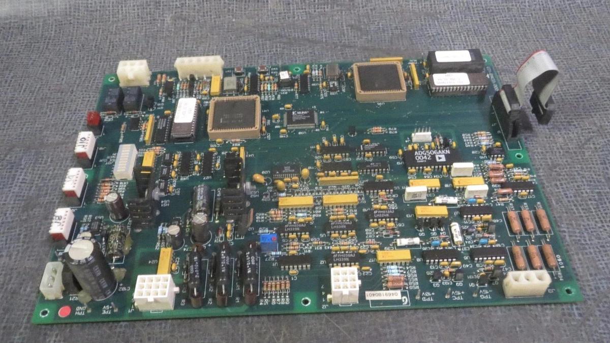 Used YORK LOGIC CONTROL CIRCUIT BOARD MODEL/REVISION: 031-01433-000 REV J