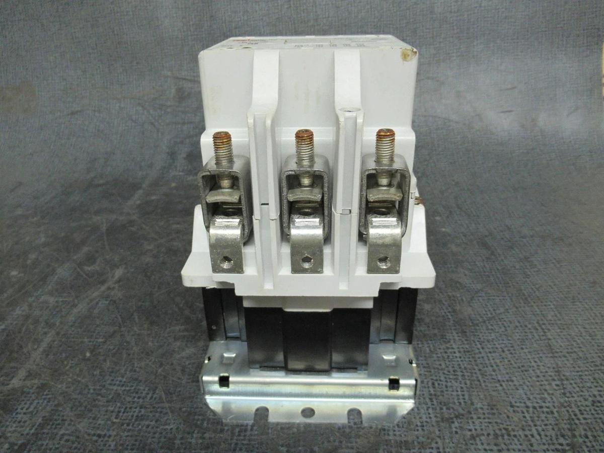 Used CUTLER-HAMMER CONTACTOR A201KECA-J1 SIZE E 600 VOLT 120 AMP COIL: 120V