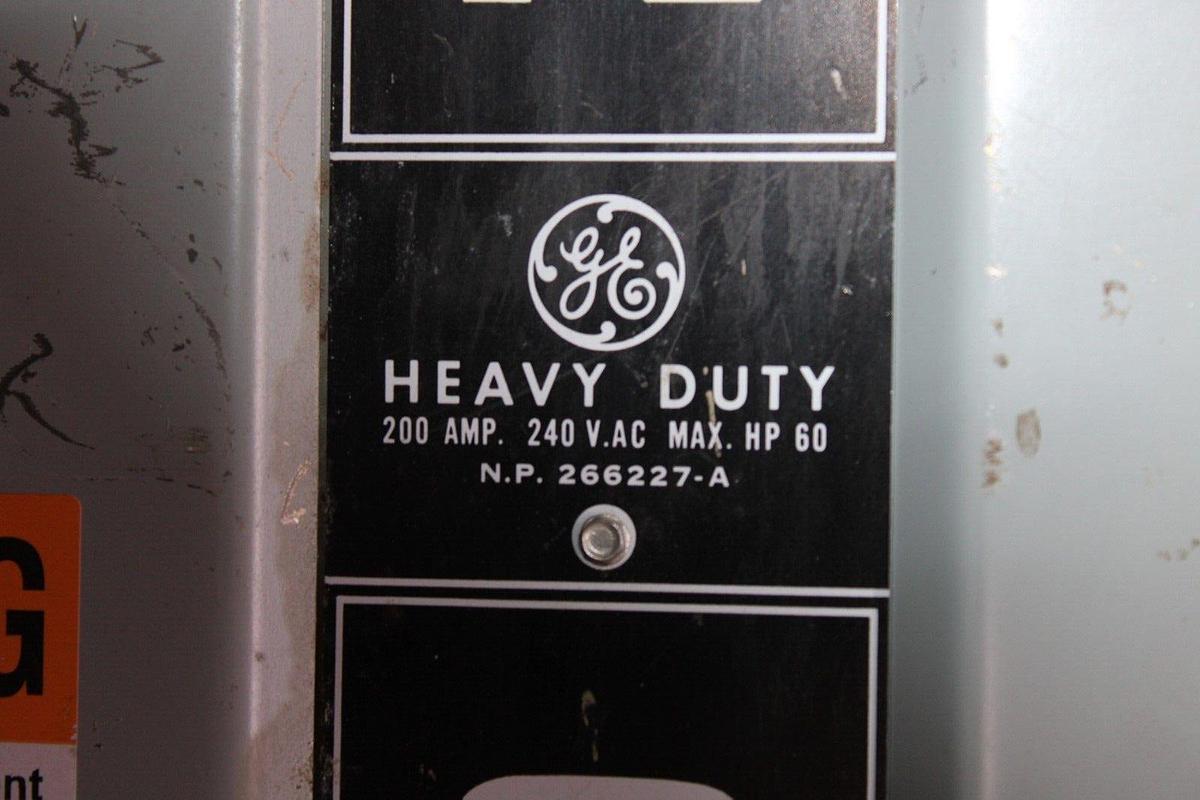 Used GENERAL ELECTRIC HEAVY DUTY DISCONNECT SWITCH TH4324 200 AMP 240 VAC *WARRANTY*