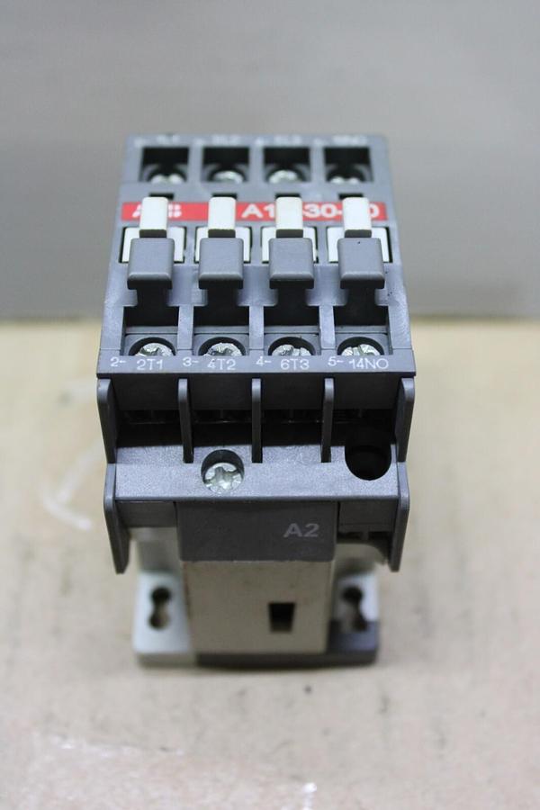 Used ABB CONTACTOR A12-30-10 25-28 AMP 600 VAC 10 HP 7.5 kW 3-POLE 3-PHASE COIL: 120V