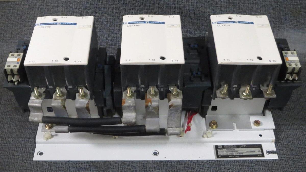 Used SQUARE D CARRIER CHILLER STARTER UNIT 30GX400749 110 VAC COIL LC1F115