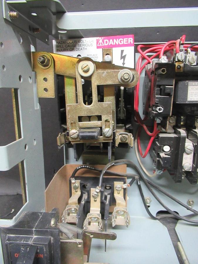 Used GE MCC MOTOR STARTER CONTROL 12" 8000 SER. W/ CR306C0**AATA NEMA SIZE 1 27 AMP