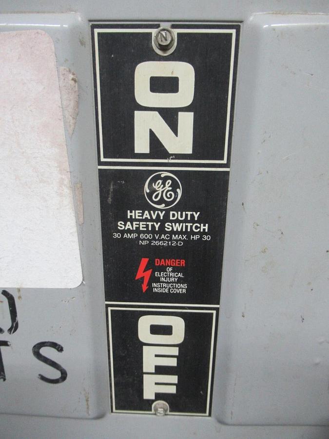Used GE SAFETY DISCONNECT THN3361 ENCL. TYPE 1 30 AMP 600 VAC 30 HP 3-PHASE 3-POLE
