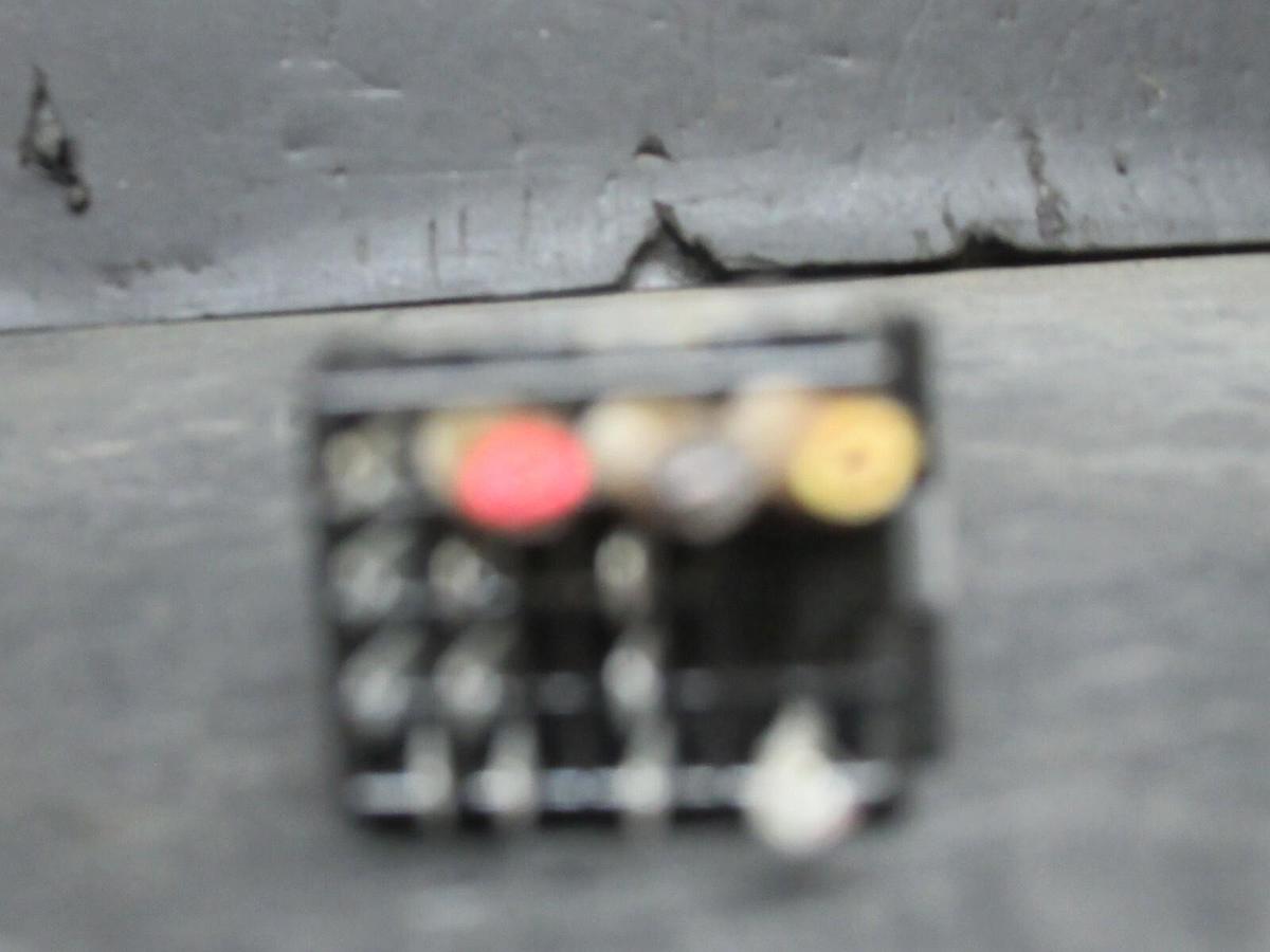 Used LOT OF 2 OMRON RELAYS MY4 200/220 240 VAC / 28 VDC 5 AMP **WARRANTY**