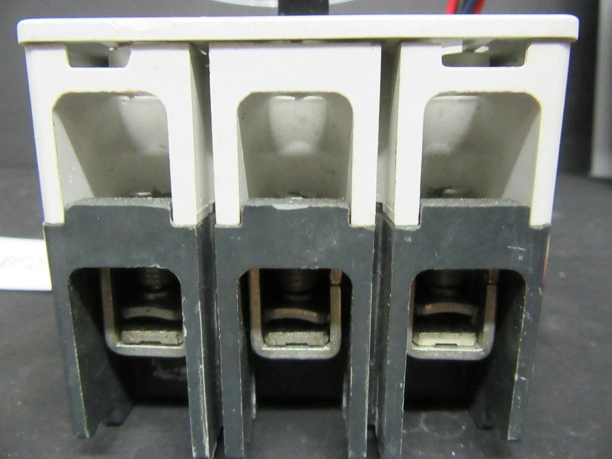 Used 50 AMP ALLEN BRADLEY BREAKER 140M-H8P-C50 3 POLE 600 VAC **WARRANTY INCLUDED**