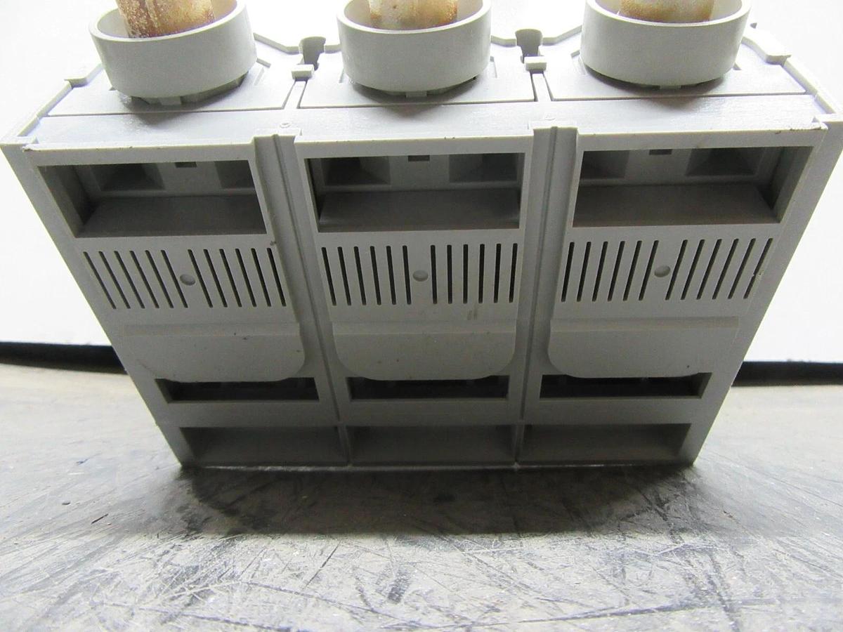 Used MERLIN GERIN COMPACT CIRCUIT BREAKER NSJ400L 160/400 AMP 600 VOLT 3-POLE 3-PHASE