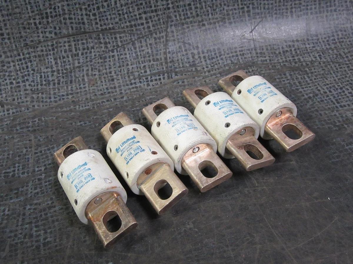 (1) LITTELFUSE SEMI-CONDUCTOR 250A 150 VAC 100 VDC L155250 NO BOX