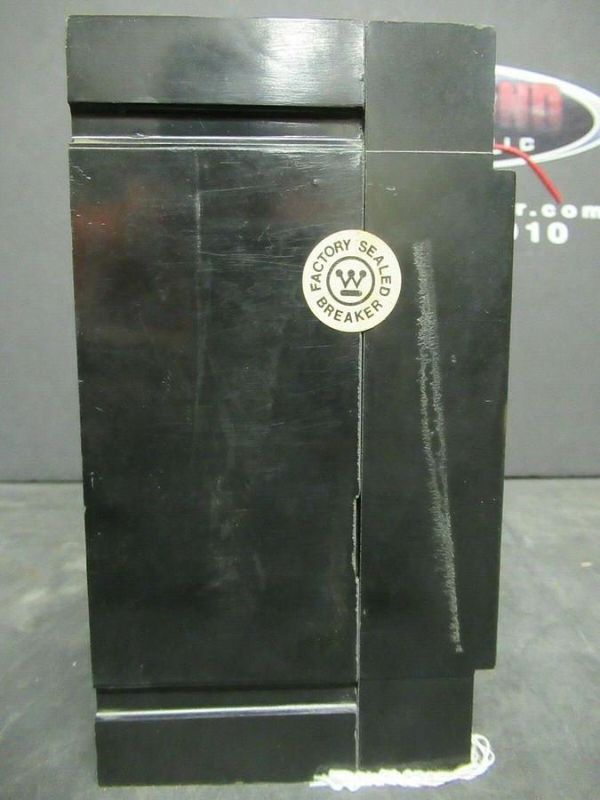 Used 15 AMP WESTINGHOUSE BREAKER MCP03150R 600 VAC 3 POLE W/ AUXILIARY SWITCH