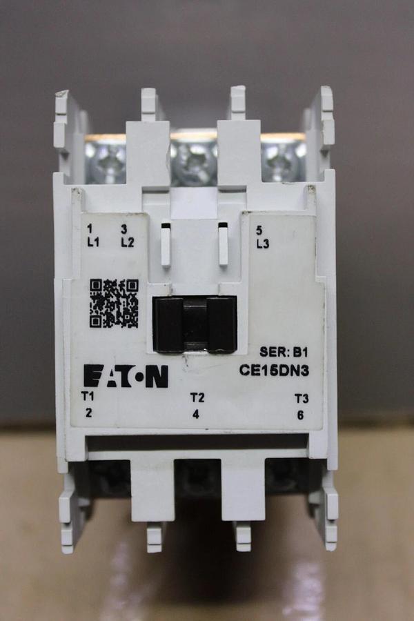 Used EATON CONTACTOR CE15DN3 18 AMP 600 VOLT 15 HP 3-POLE 3-PHASE COIL: 110/120V