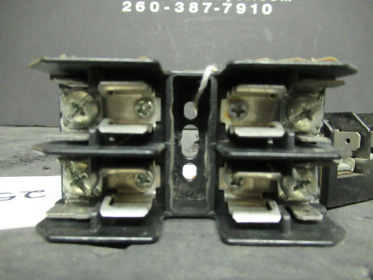 Used LOT OF 2 BUSSMAN FUSE HOLDER BM6032 FOR 30 AMP 600 V FUSES **WARRANTY**