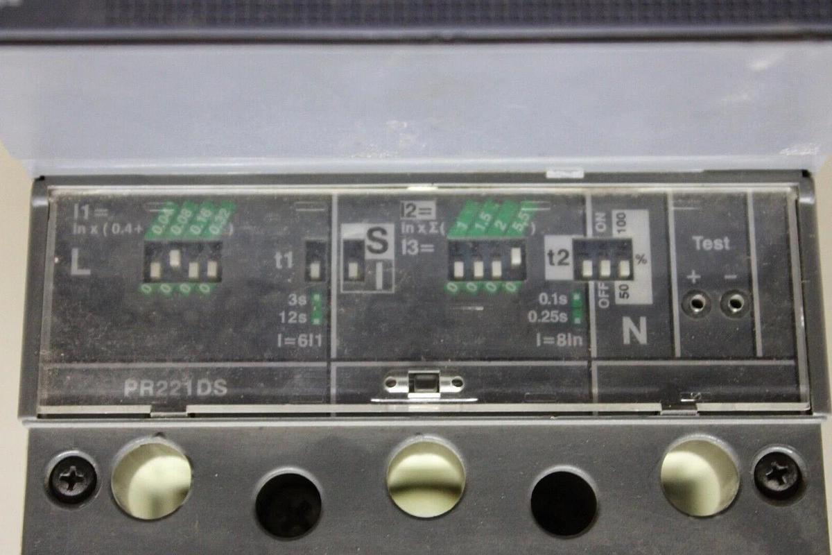 Used ABB CIRCUIT BREAKER SACE T4N-250 250 AMP 600 VOLT 3-POLE W/ OPERATOR