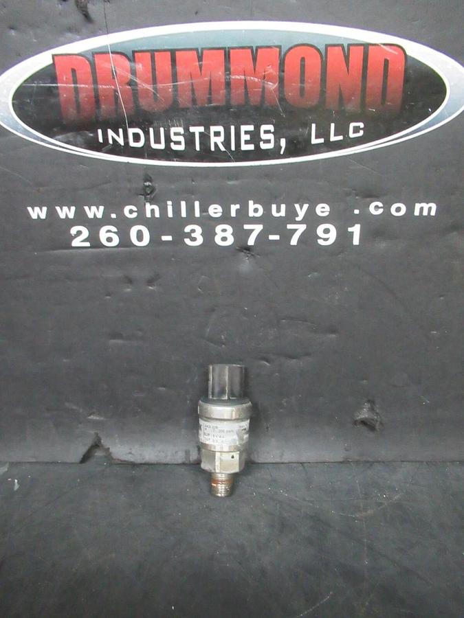 Used YORK DANFOSS PRESSURE TRANSDUCER 025-29583-000 200 PSIS 5 VDC **WARRANTY**