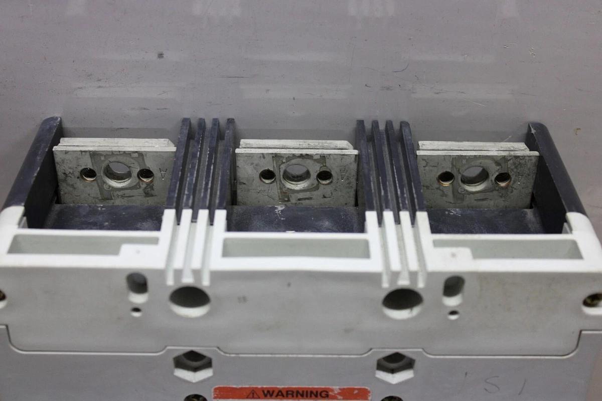Used CUTLER HAMMER MOLDED CASE SWITCH LDB3600WK 600 AMP 600 VAC 3-POLE