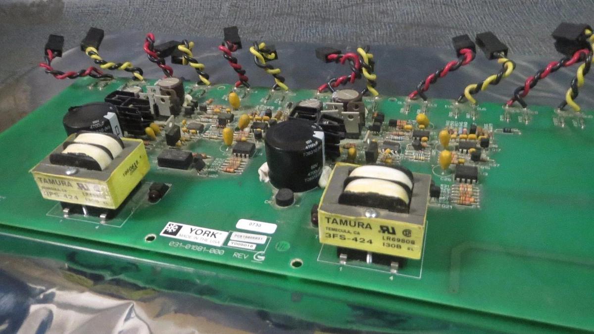 Used YORK CIRCUIT BOARD VFD GATE CONTROL WITH BASE BOARD MODEL: 031-01681-000 REV G