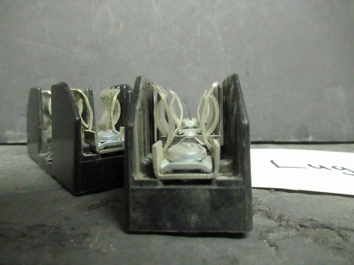 Used LOT OF 2 BUSSMANN FUSE HOLDER H25030-1P FOR 30 AMP 250 V FUSES