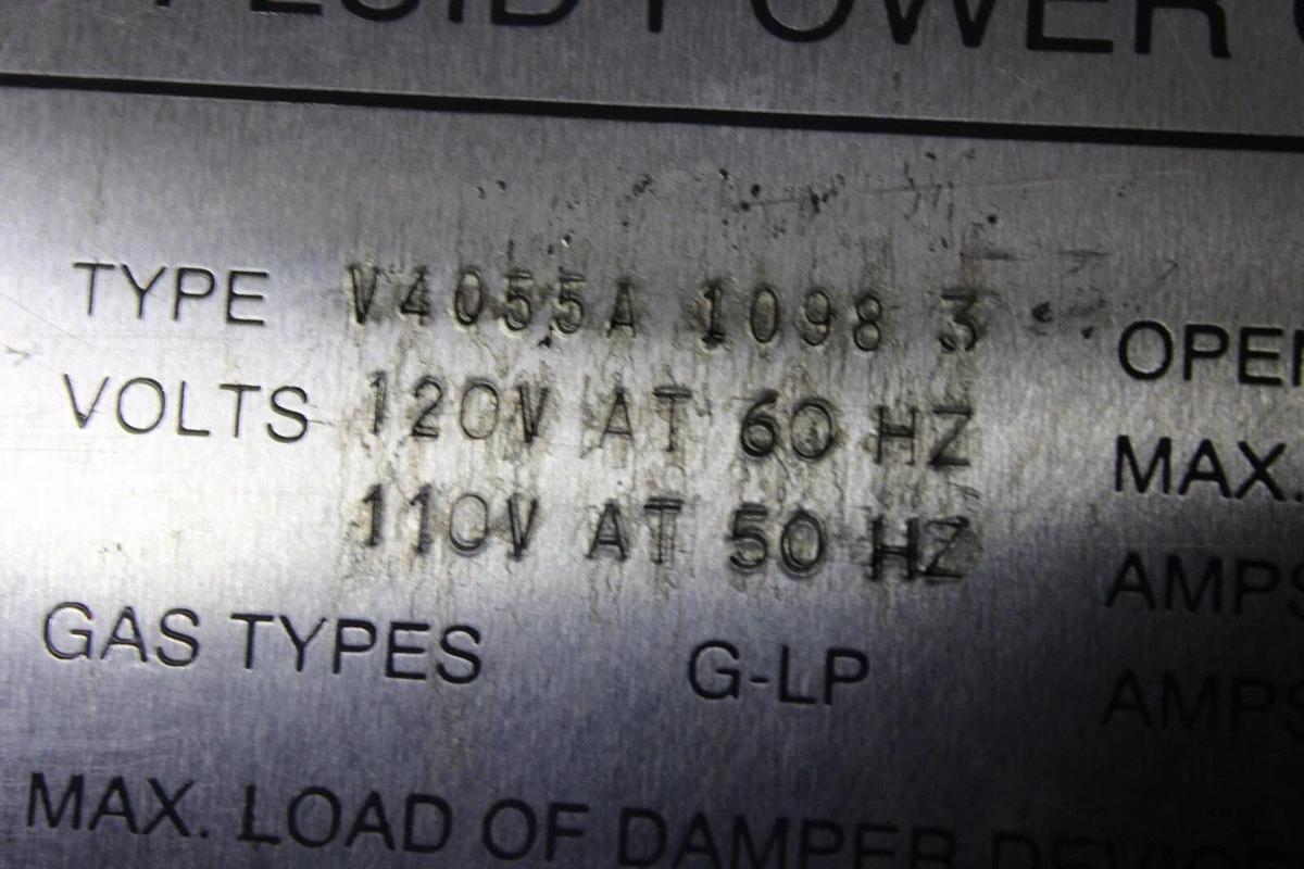 Used HONEYWELL ACTUATOR FLUID POWER GAS VALVE V4055-1098-3 110/120 VOLT 1.57 AMP