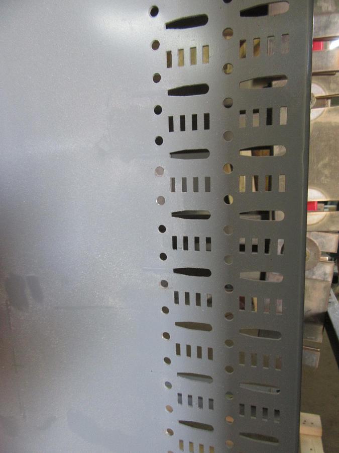 Used SQUARE D 4000 AMP SWITCH GEAR MAIN & 2 SECTIONS OF DISTRIBUTION 480 VOLT BP03640