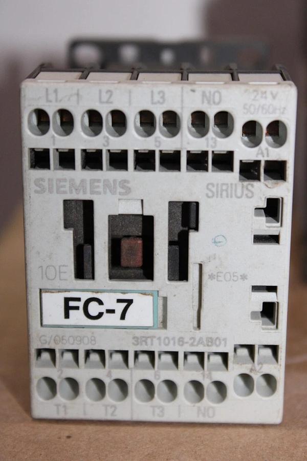 Used LOT OF 3 SIEMENS SIRIUS CONTACTOR 3RT1016-2AB01 20 AMP 600 VAC 7.5 HP COIL: 24V