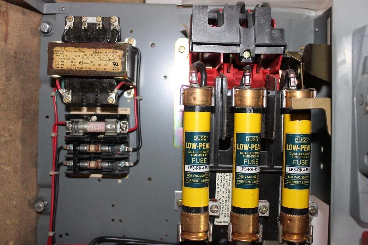 Used SQUARE D MCC STARTER BUCKET MODEL 4 24" SIZE 2 600 VAC 25 HP **WARRANTY**