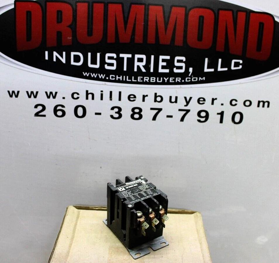 Used HONEYWELL CONTACTOR DP3030B-5002 30 AMP 600 VOLT 10 HP COIL: 120V