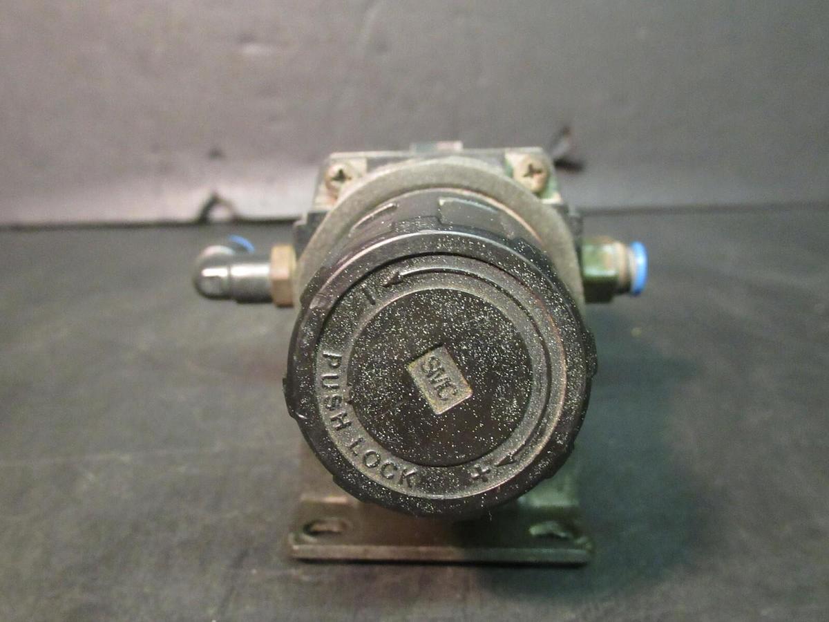 Used SMC AIR REGULATOR / FILTER AW3000-02B 0.05-0.85 MPA **WARRANTY INCLUDED**