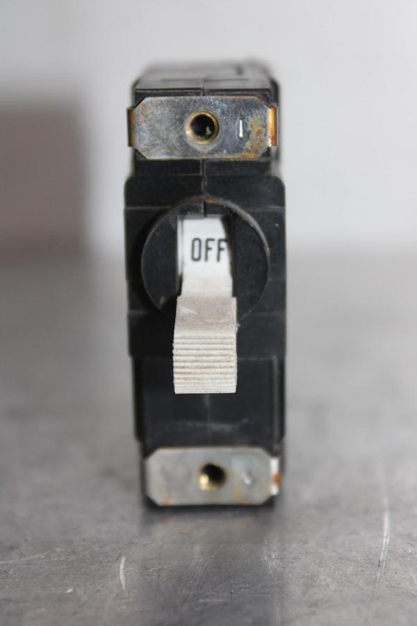 Used HEINEMANN CIRCUIT BREAKER JA1S-A6-AB-01-D-A-PN 30 AMP 250 VOLT 1-POLE
