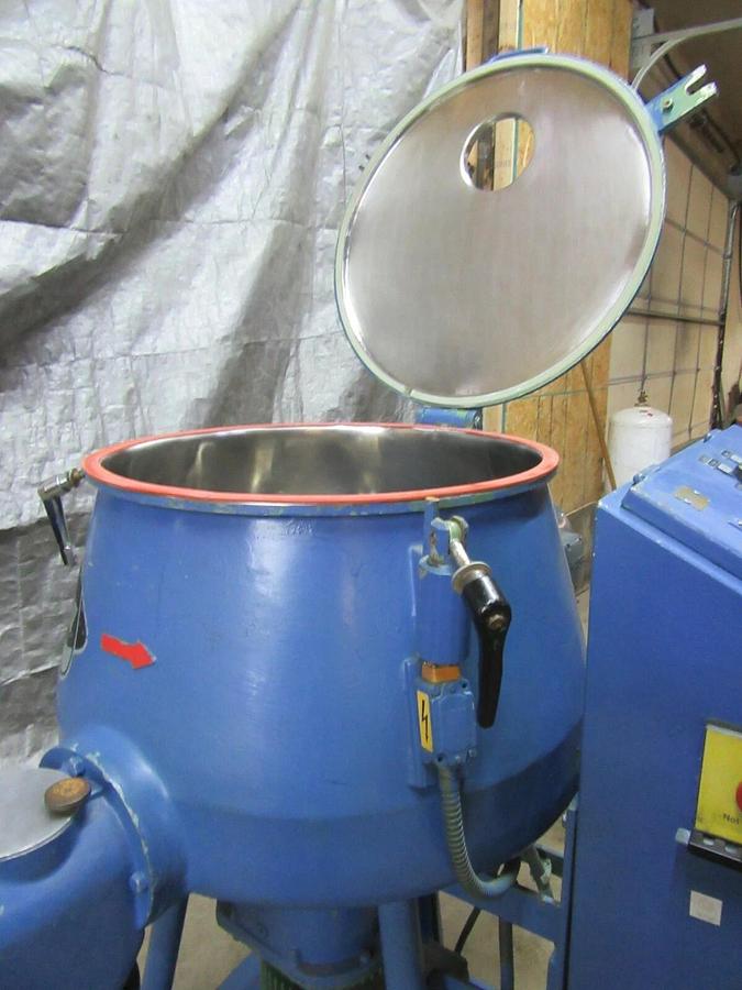 Used 110 L (29 GALLON) DIOSNA UNIVERSAL MIXER / CHOPPER V100 480 VAC 18 AMPS 3 PHASE