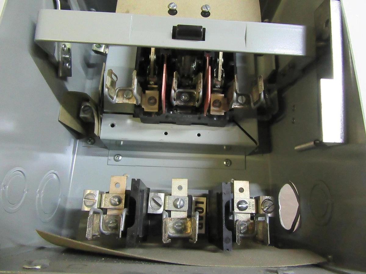 Used GE FUSIBLE BUS/BUSS PLUG AC462R 60 AMP 600 VOLT 4-WIRE 3-PHASE 50 HP STYLE: 3