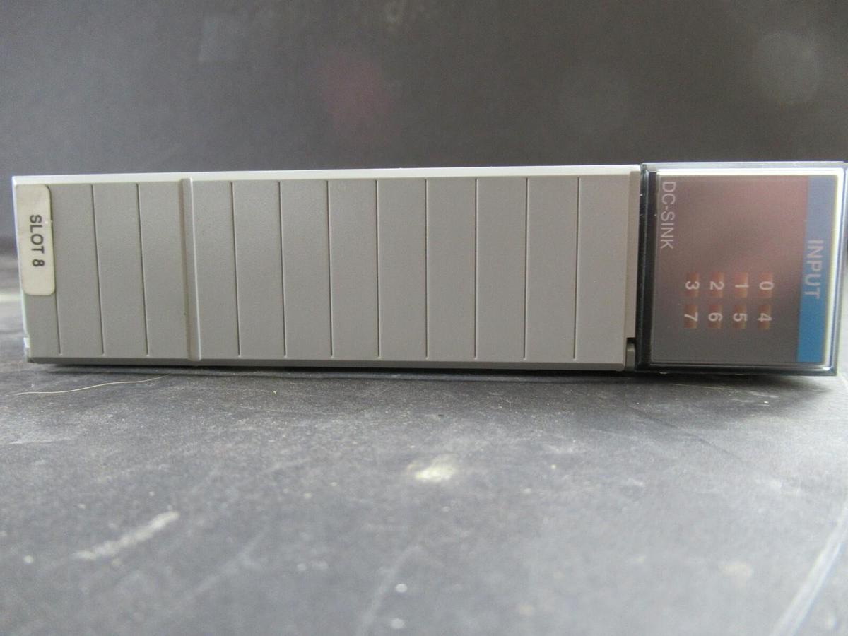 Used ALLEN BRADLEY SLC500 INPUT MODULE 1746-IB8 SER A **WARRANTY INCLUDED**
