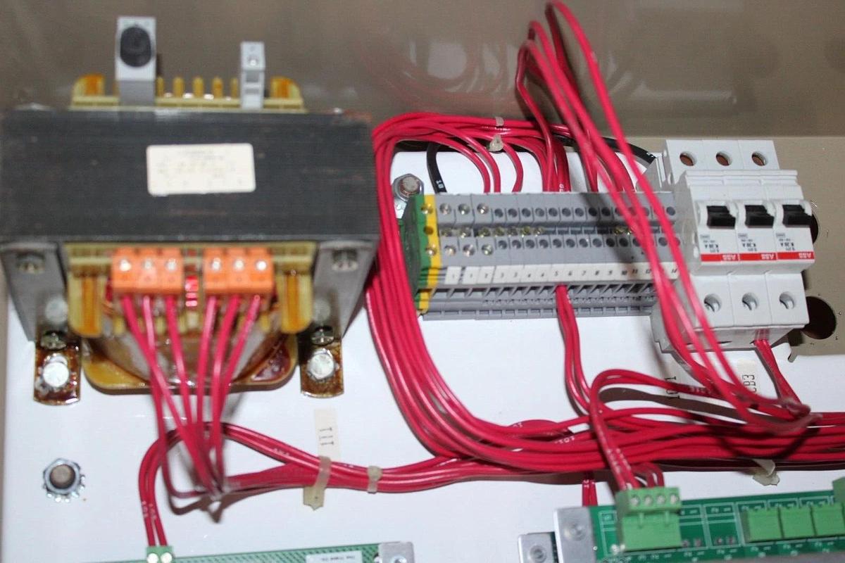 Used TRANE CENTRAVAC CHILLER CONTROL SYSTEM CVHF555 460V 3-PHASE 320KW *WARRANTY*