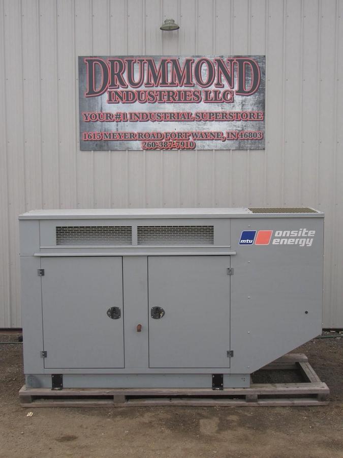 Used 30 KW GENERATOR MTU 4.3 NAT. GAS LP PROPANE 120/240 VOLT 1PH 231 HRS 40KW 2014