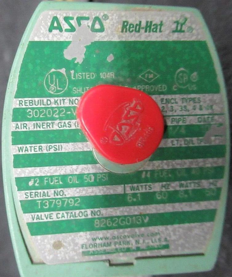Used ASCO REDHAT II SOLENOID VALVE 8262G013 8.1 WATT 1/4" DIAMETER #4 OIL AT 40 PSI