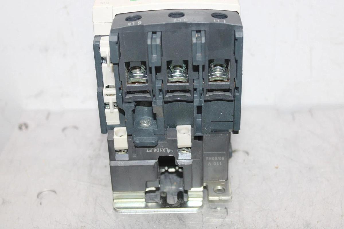 Used SCHNEIDER CONTACTOR LC1D80 110 AMP 600 VAC 60 HP 3-PHASE 3-POLE COIL: 110 VOLT