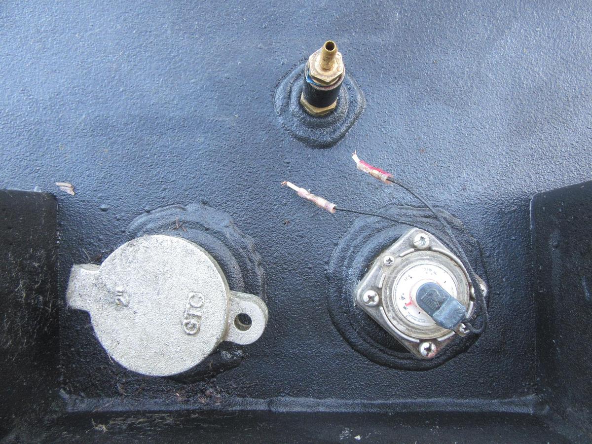 Used 148 GALLON SAUK / KOHLER FLAMMABLE LIQUID DOUBLE WALL DIESEL FUEL TANK