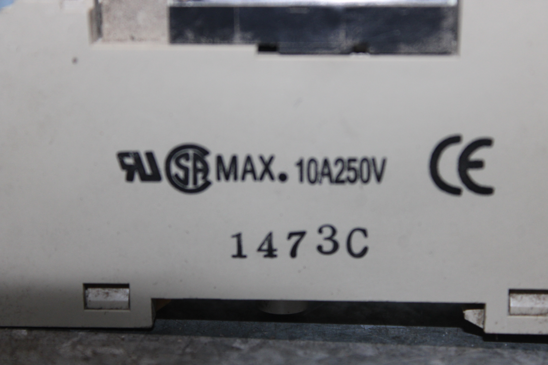 Used LOT OF 3 OMRON RELAYS G2R-2-SN 24 VDC 5 AMP W/ BASE