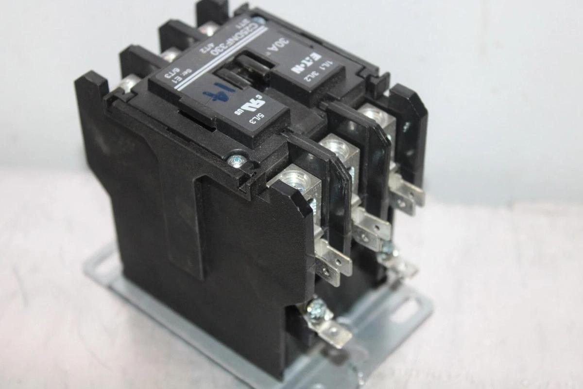 Used EATON CONTACTOR C25DNF330 30 AMP 600 VOLT 3-POLE 15 HP 11 KW *WARRANTY*