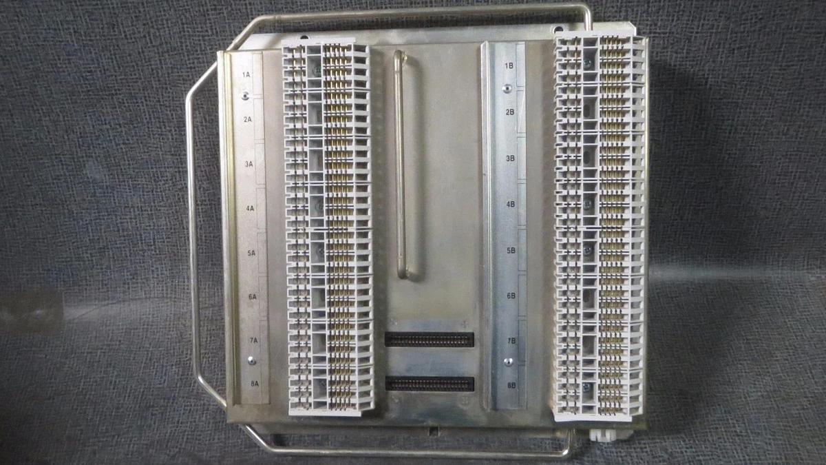 Used SIEMENS LANDIS GYM 16 SLOT APOGEE CHASSIS BACKPLATE **WARRANTY INCLUDED**