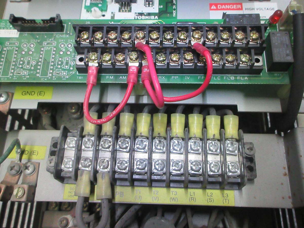 Used GE CIRCUIT BREAKER OPERATING MECHANISM TJKMOMA1 MOD. 3 120 VAC 5.5 AMP