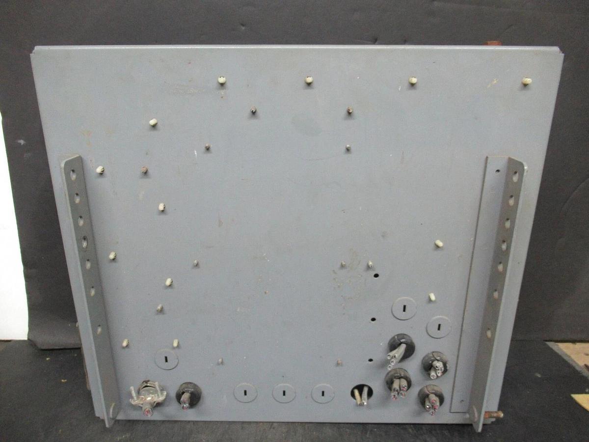 Used CARRIER CHILLER CONTROL INTERFACE PANEL 19XR-7070462DGS68 19XR04031531-19XR